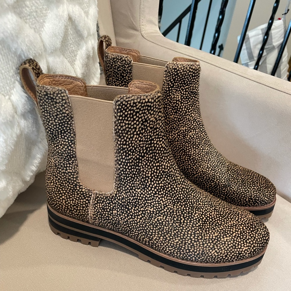 Madewell Chelsea Boot in Mini Dot Calf Hair